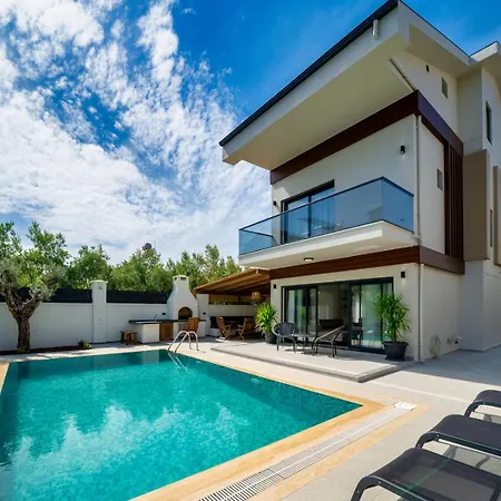 Willa Casa Oliva 1 With Sauna Pool Patio & Bbq *