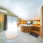 Casa Oliva 1 With Sauna Pool Patio & Bbq * Φετιγιέ