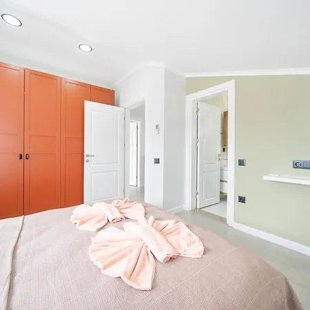 Villa Casa Oliva 1 With Sauna Pool Patio & Bbq *