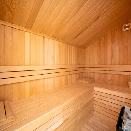 Casa Oliva 1 With Sauna Pool Patio & Bbq Vilă *